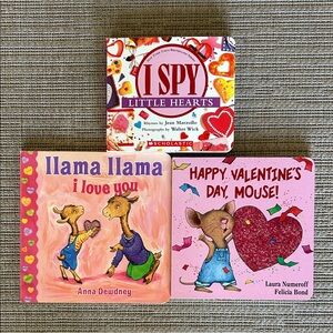 Scholastic I Spy Little Hearts and More - Red, Pink, Blue